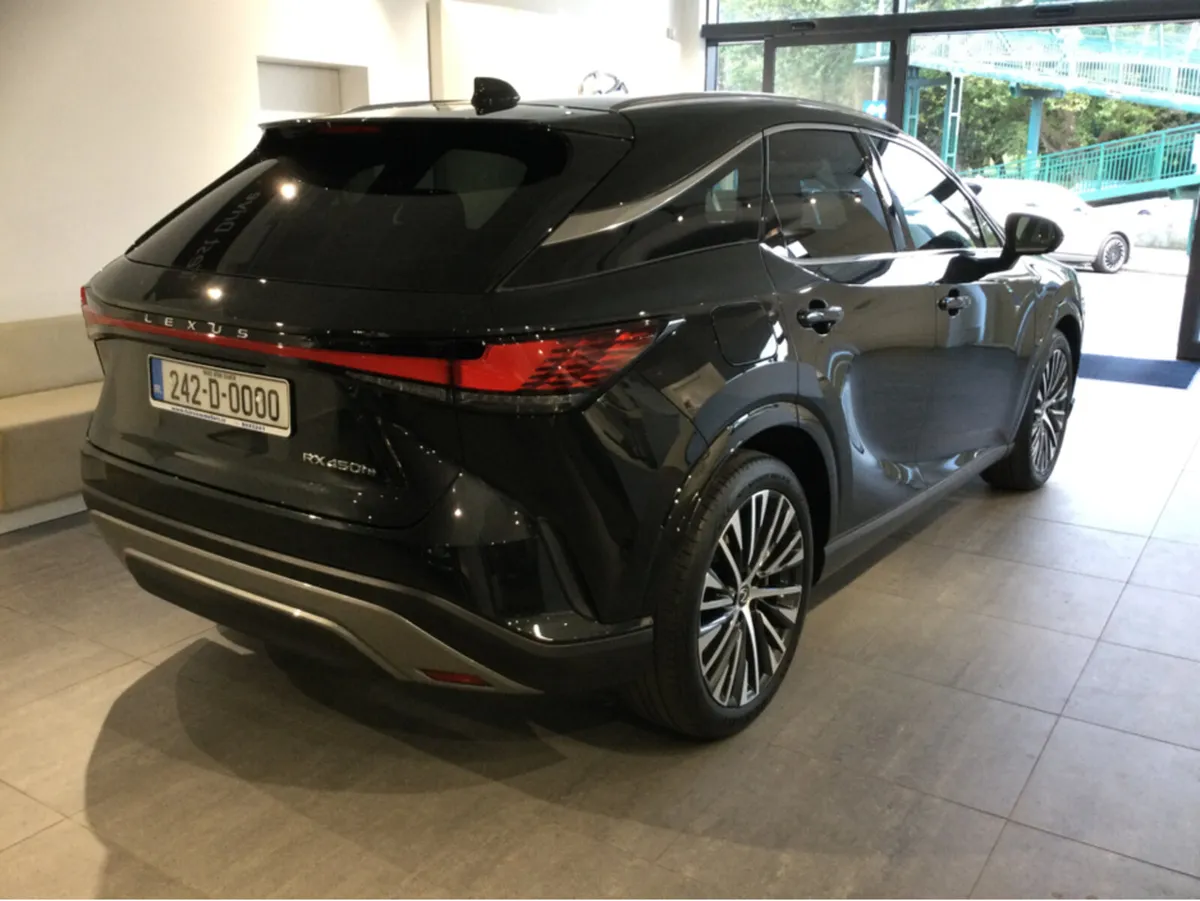 Lexus RX450H+ PREMIUM PLUS PLUG IN HYBRID - Image 2
