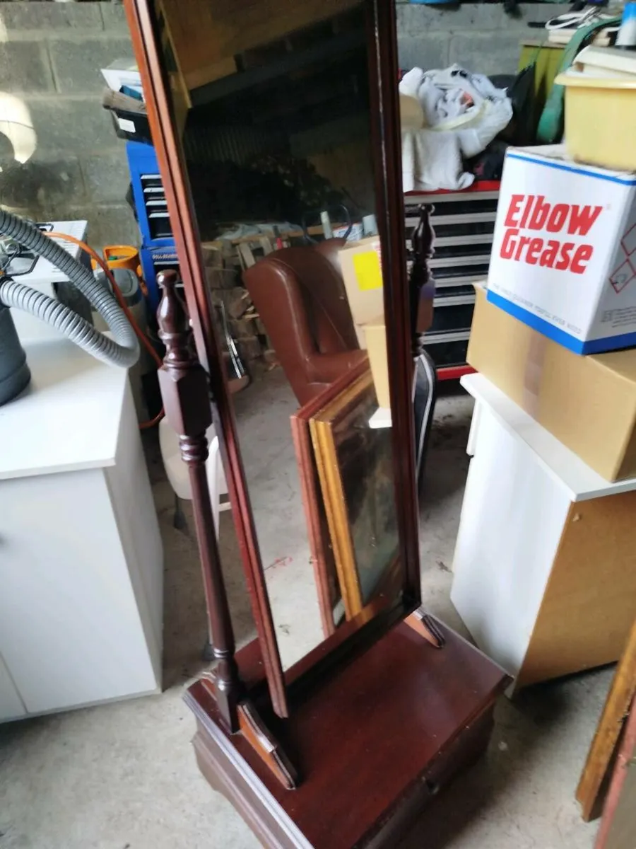 Long mirror