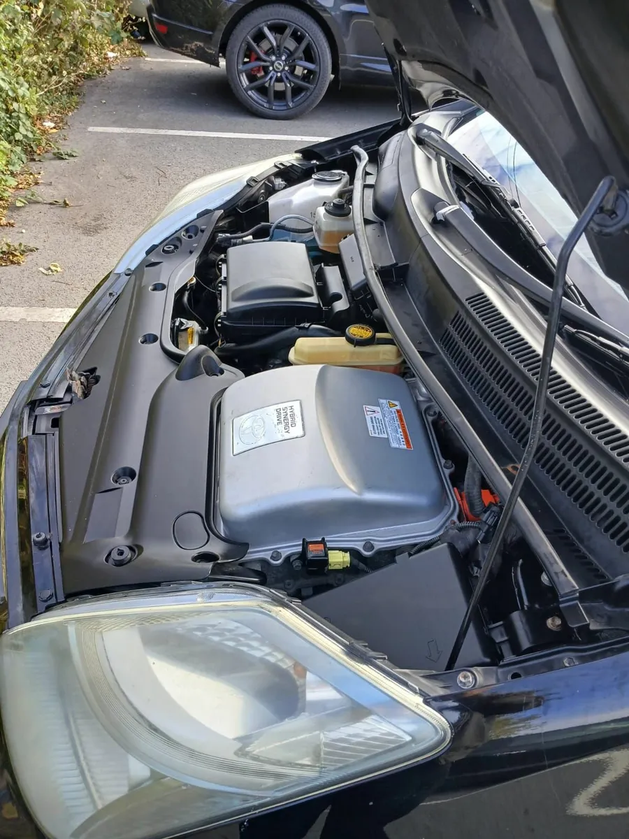 Toyota Prius 2006 Hybrid Automatic - Image 3