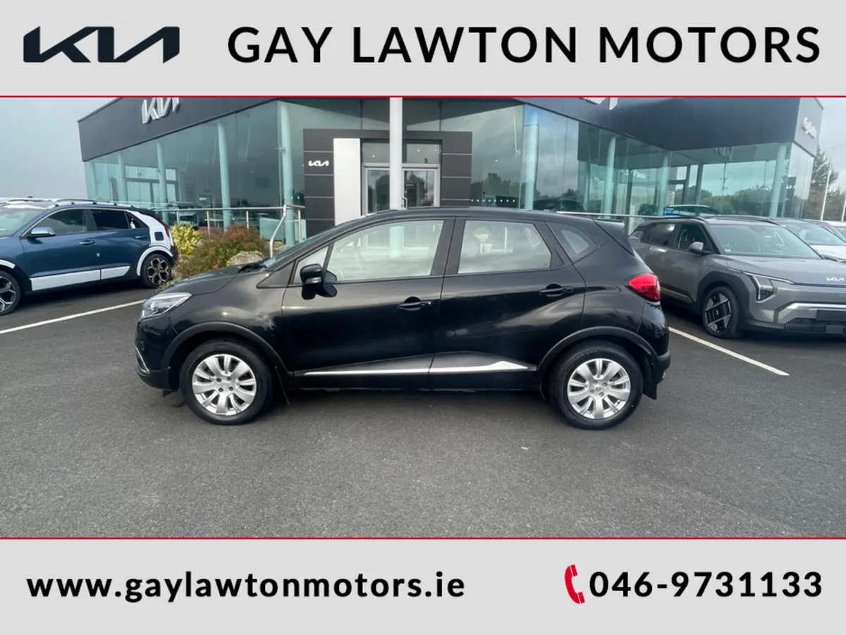 Renault Captur LIFE 1.5 DCI 90 4DR (ONLY 40 MINS F - Image 1