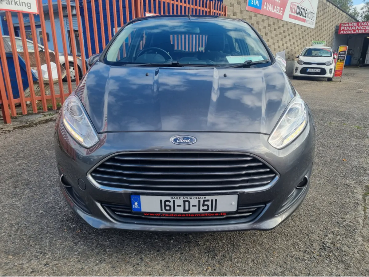 Ford Fiesta TITANIUM 1.0 65PS M5 4DR (NCT 01/27) - Image 2