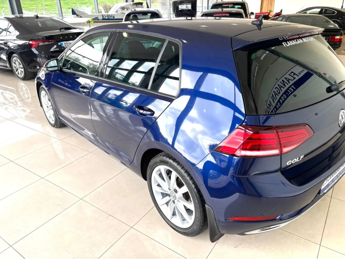 Volkswagen Golf HIGHLINE 1.6 TDI MANUAL 5 SPEED 5D - Image 4