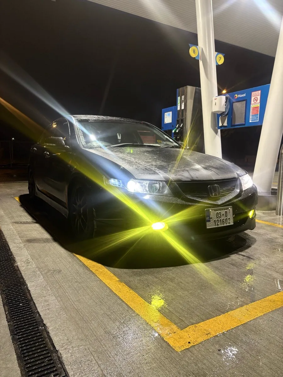 Honda accord euro r - Image 4