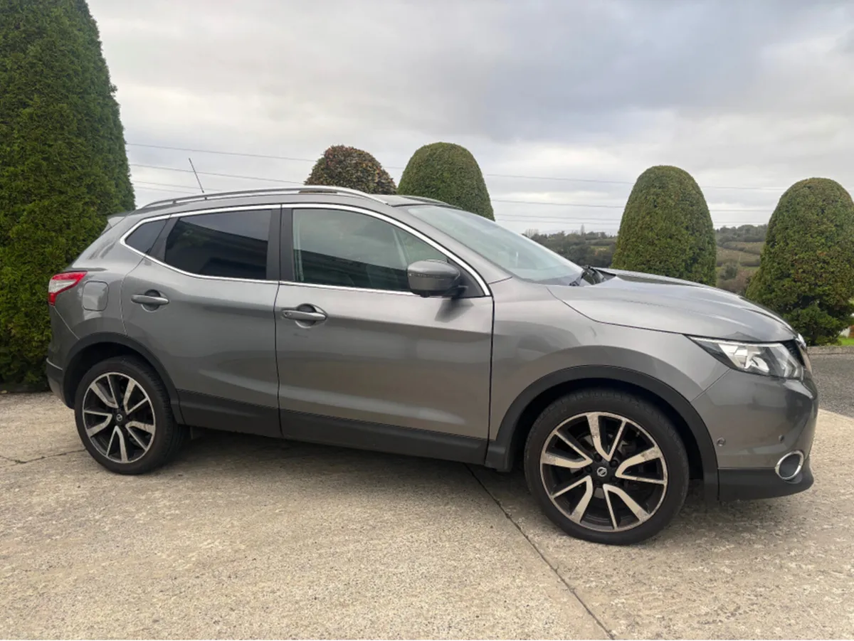 Nissan Qashqai 1.5 DCI TEKNA - Image 2