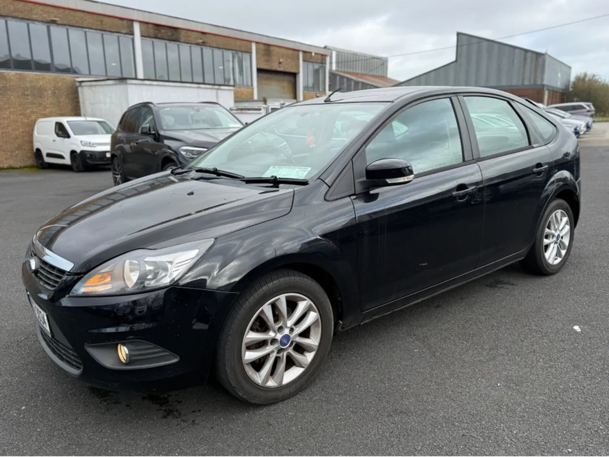 Ford Focus 1.6 TDCI ZETEC 109BHP 5DR - Image 2
