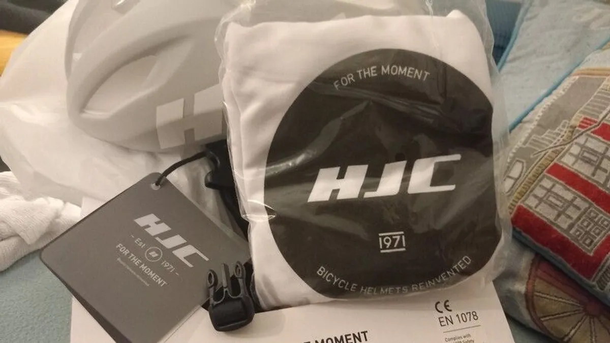 Hjc Valeco helmet - Image 3