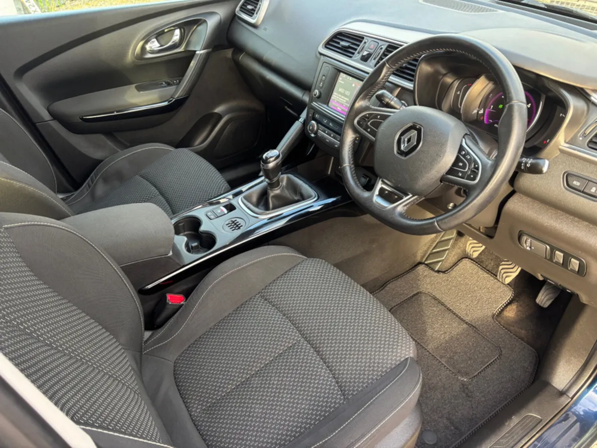 Renault Kadjar DYNAMIQUE NAV ENERGY DC 4DR - Image 2