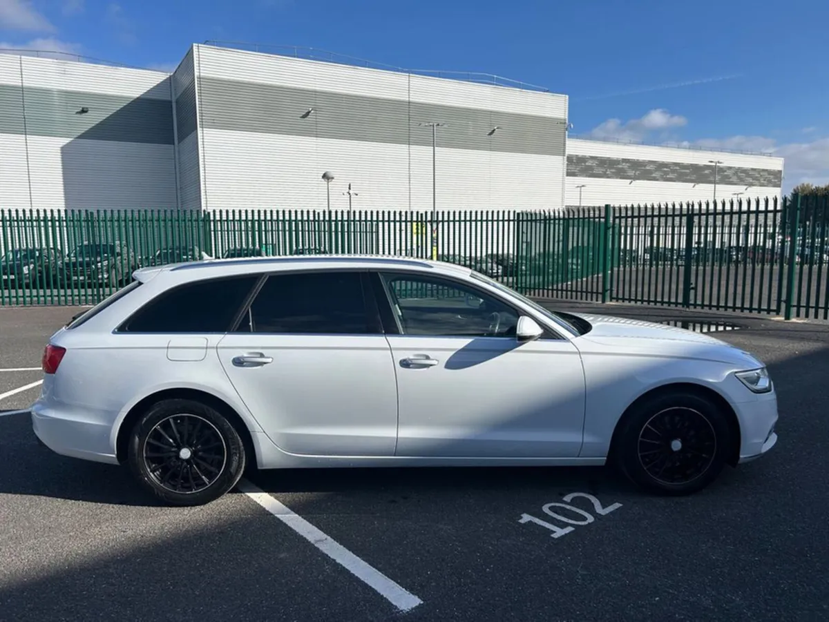 Audi A6 2.0 PETROL, AVANT MODEL, AUTO, LOW MILEAGE - Image 4