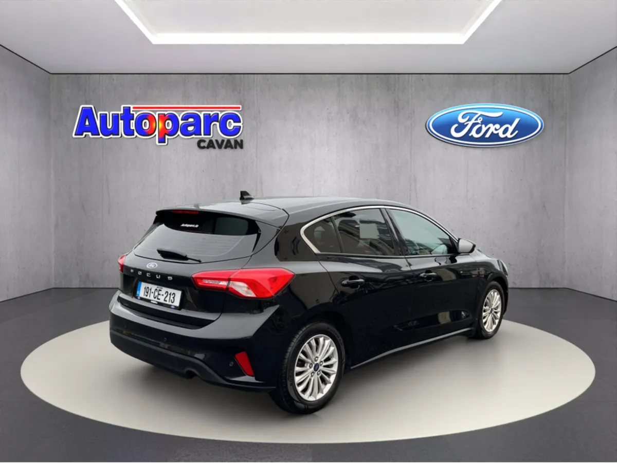 Ford Focus TITANIUM 1.5 TDCI 125PS 6 5DR 6SPEED - Image 3