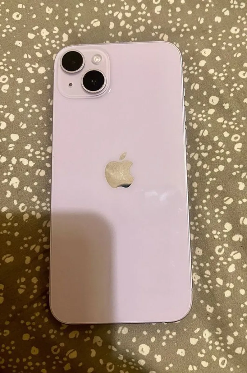 iPhone 14 Plus in Excellent Condition with Free New Otter Box Case & Privacy Glass - Image 1