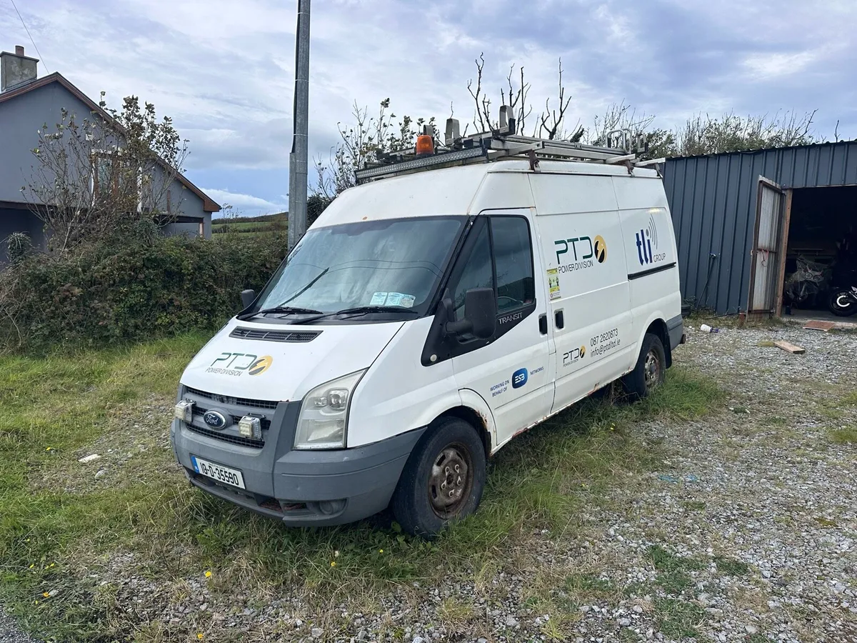 Ford transit 2x4 - Image 1
