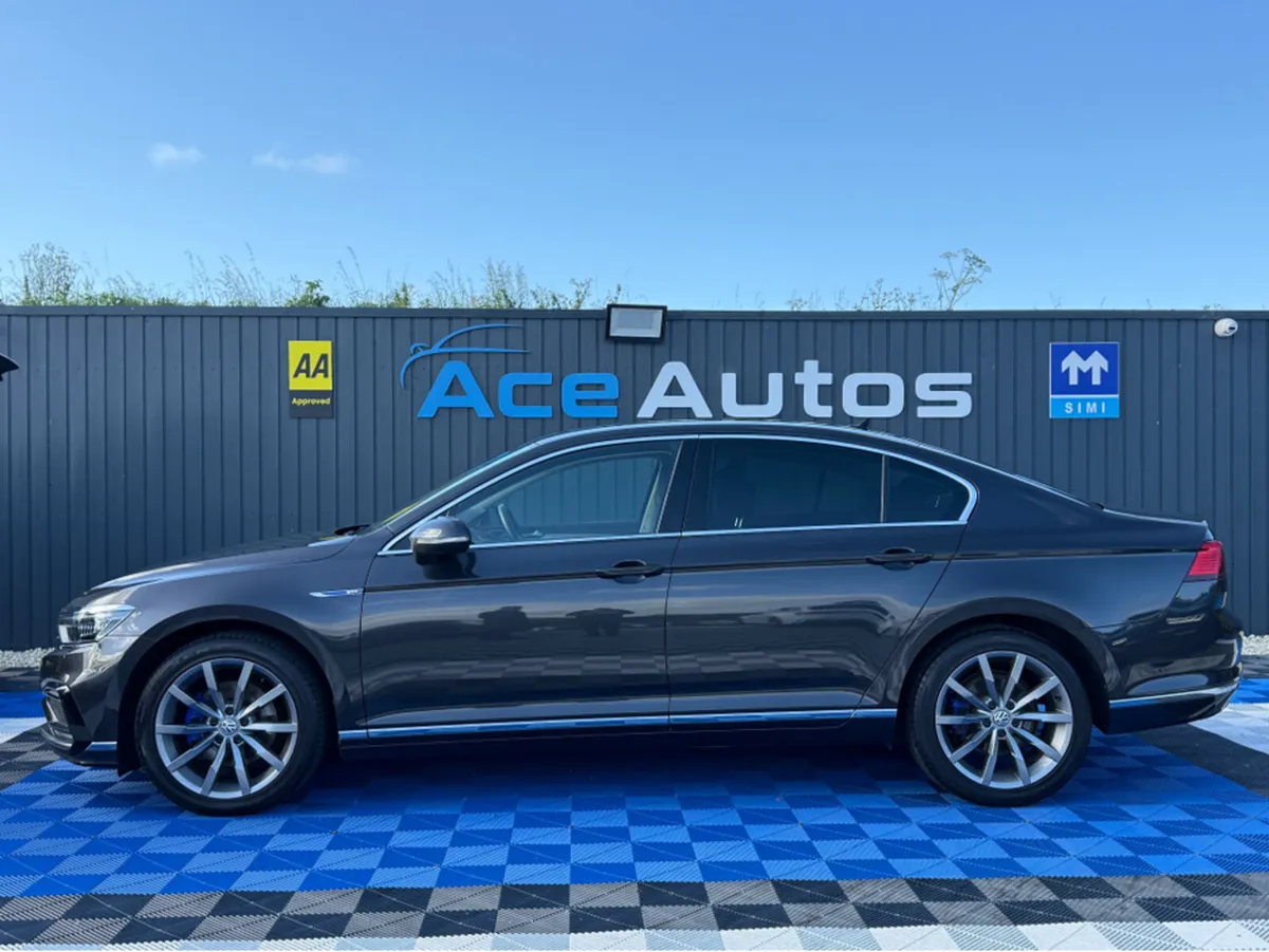 Volkswagen Passat GTE ADVANCE - 1.4 PETROL - AUTO - Image 4