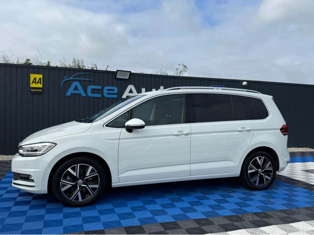Volkswagen Touran ** DEPOSIT TAKEN ** HIGHLINE - 2 - Image 4