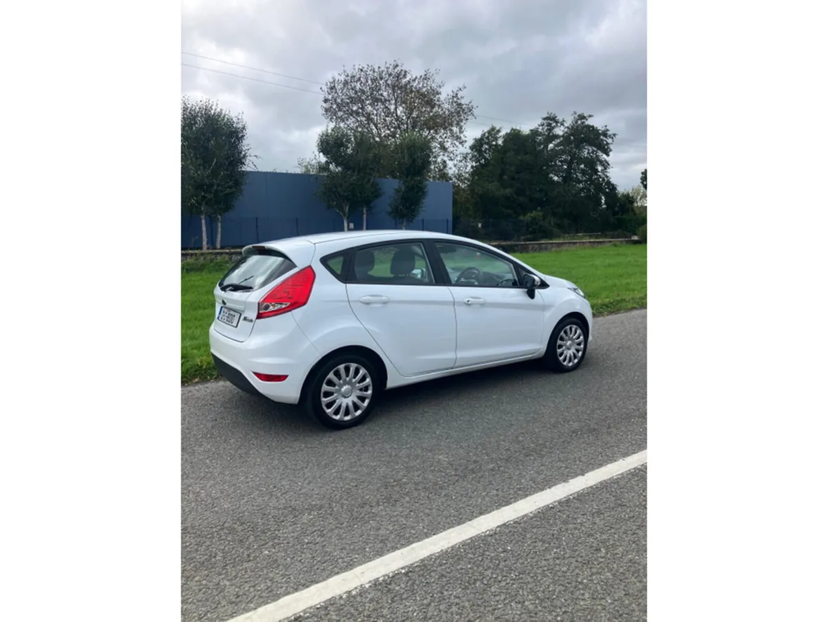 Ford Fiesta 1.25 EDGE 60BHP 5DR - Image 4