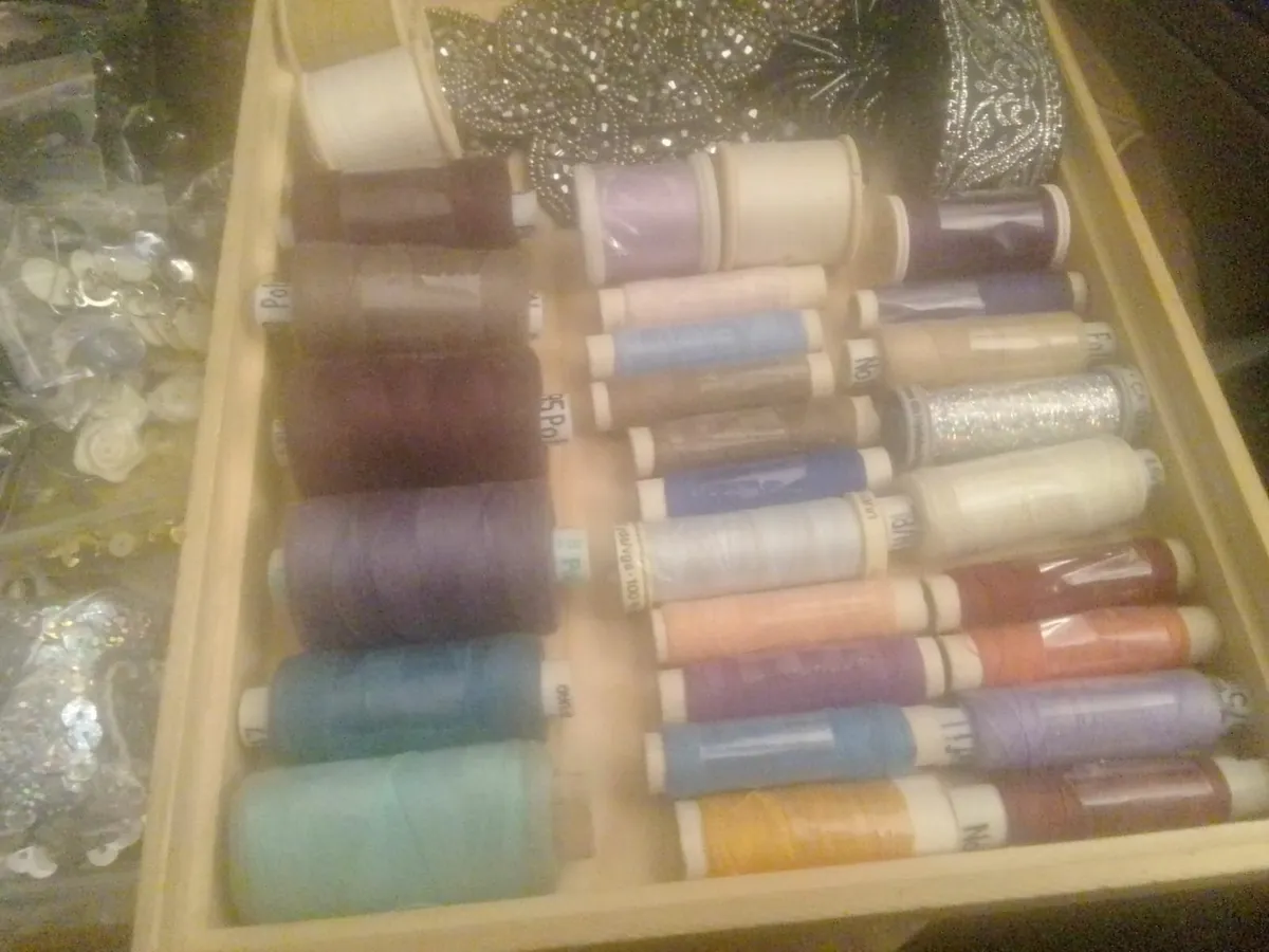 HABERDASHERY BUNDLE FOR DRESSMAKING ETC - Image 4