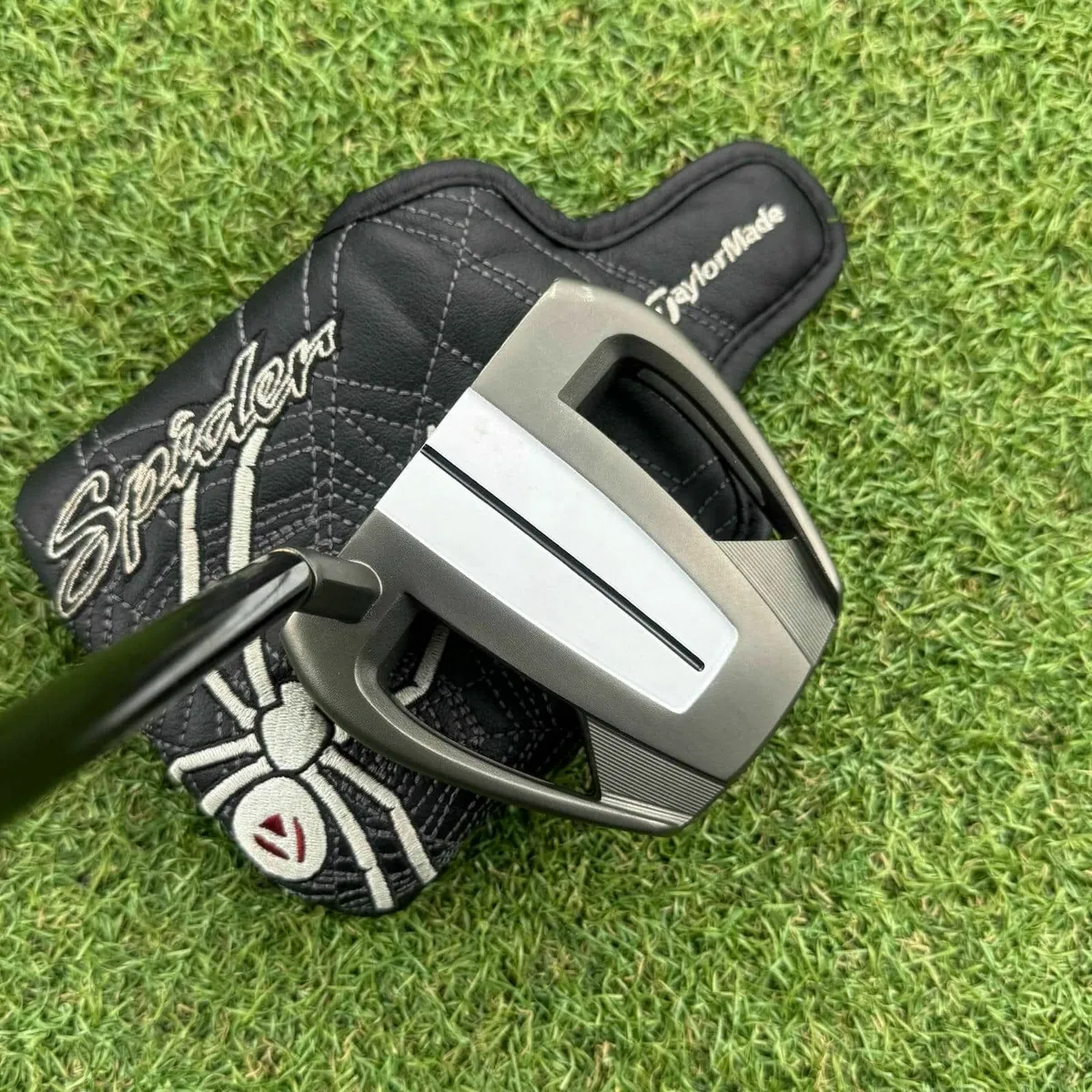 Taylormade Spider Tour V3 2023 Putter / 34″ - Image 4