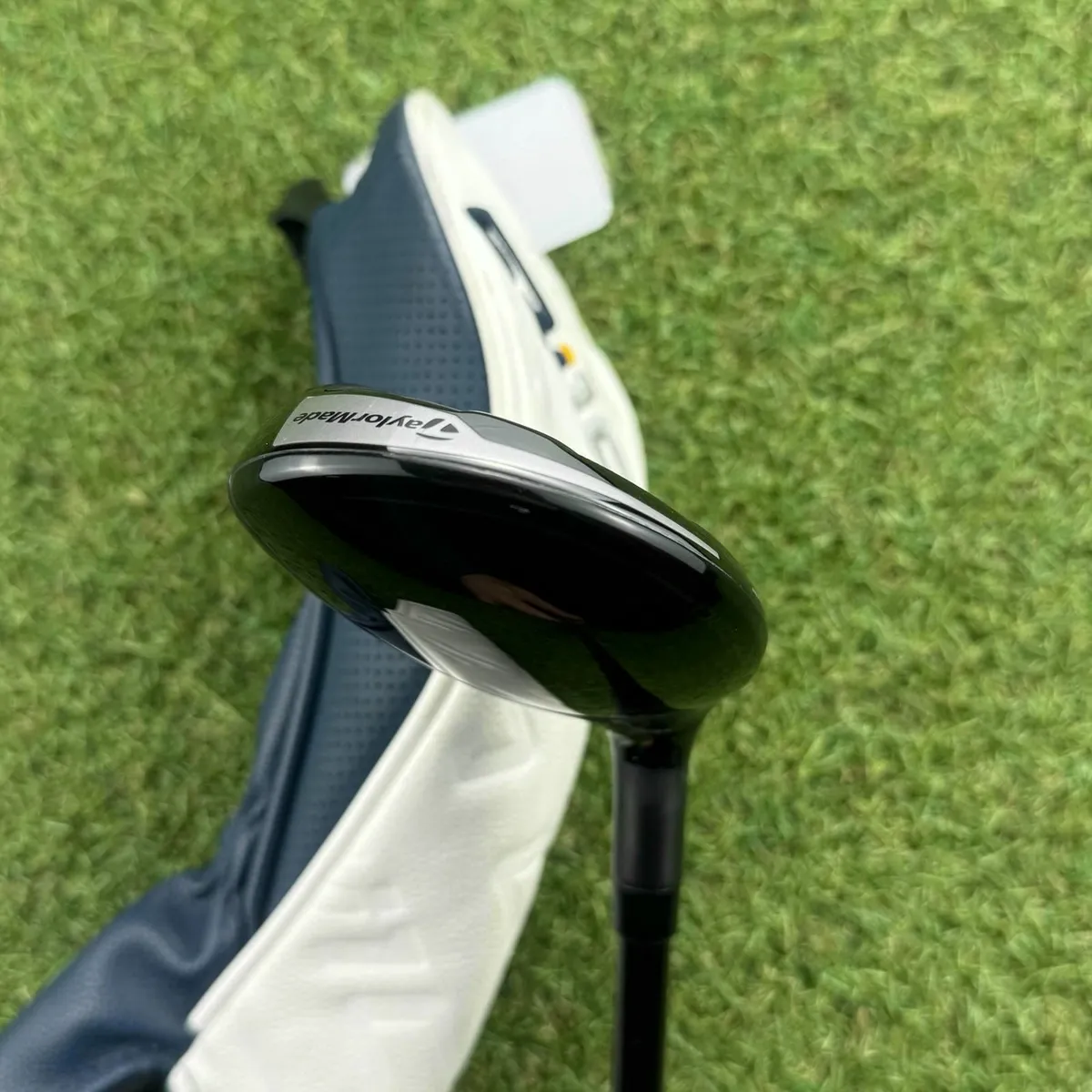 Taylormade Qi10 Hybrid / #3 19° / Stiff - Image 3