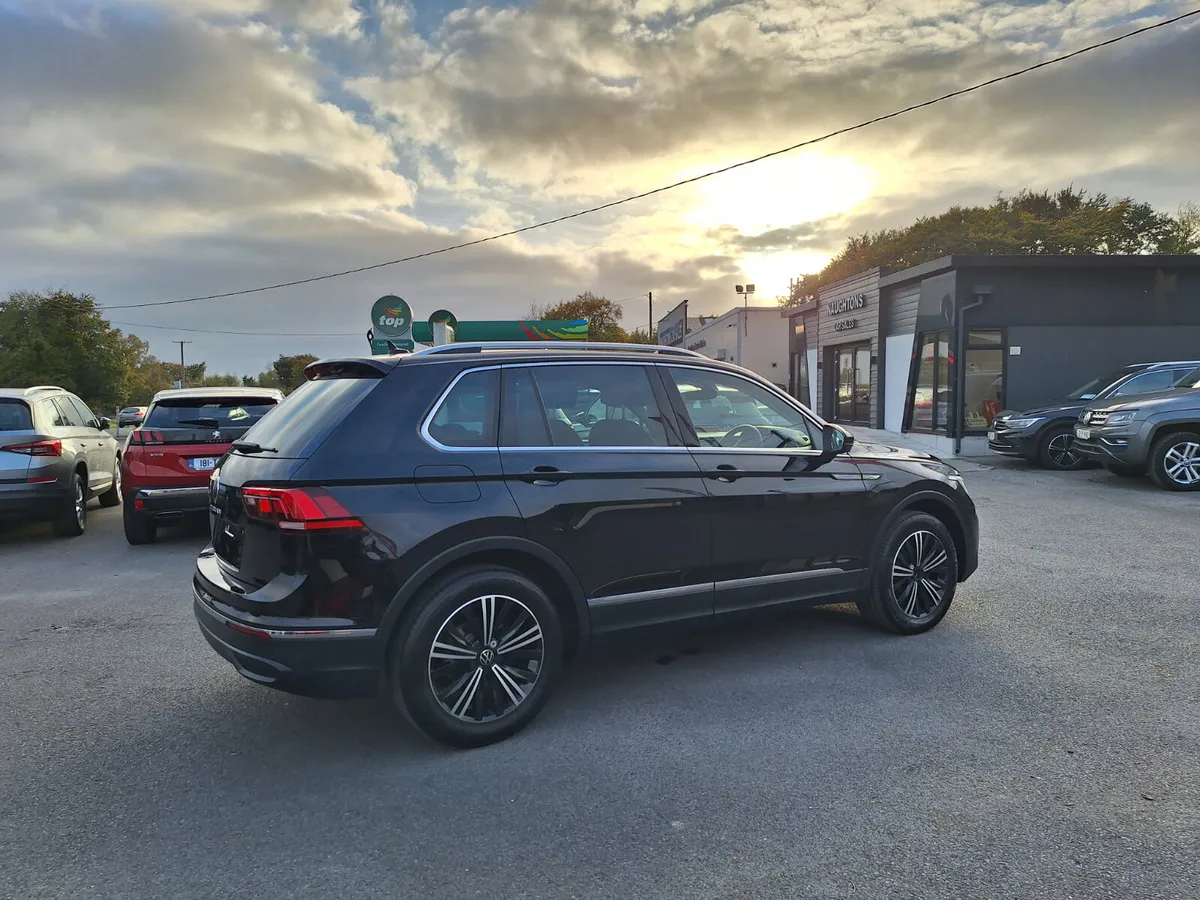 Tiguan 2.0 Tdi Automatic *High Spec/Sat Nav - Image 3