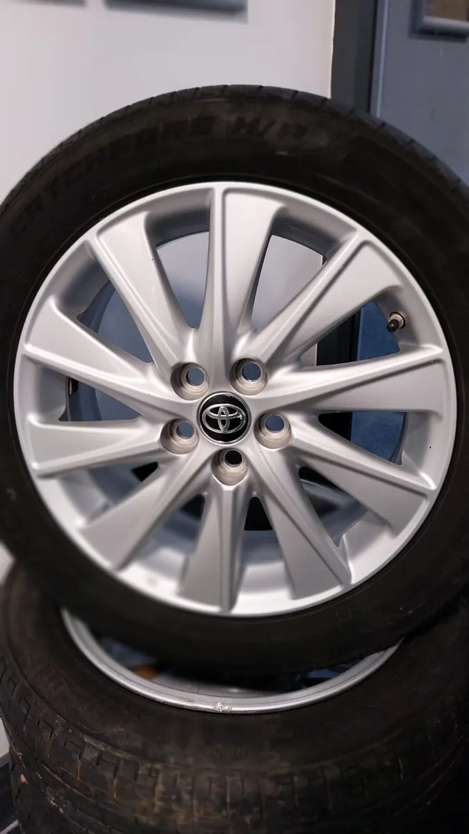 2021 Toyota Yaris  16" Alloy Wheels Set 195/55R16 - Image 1