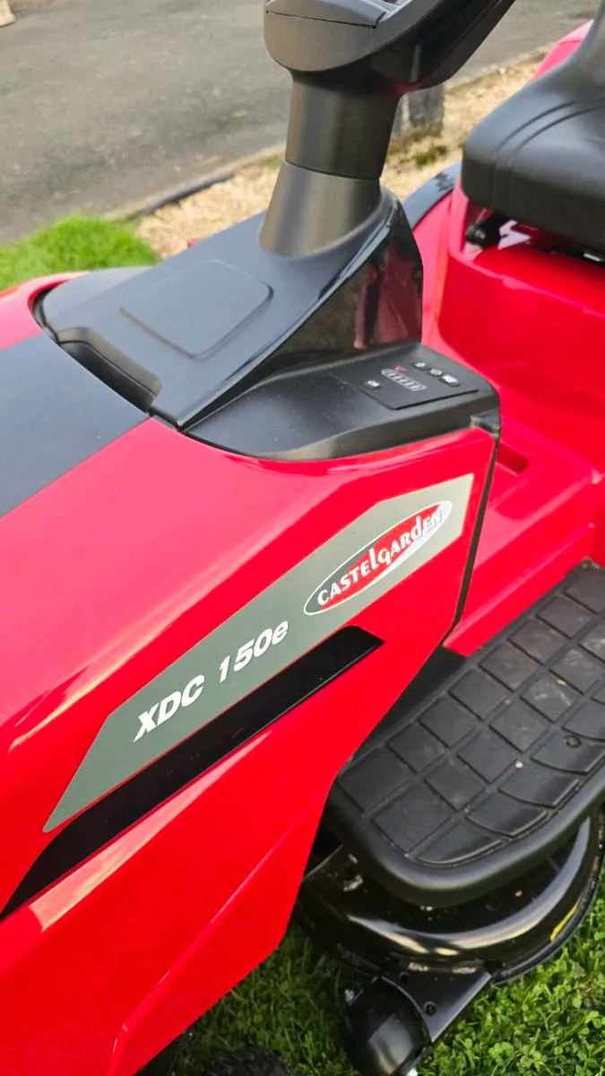 €2000 SAVE Castelgarden Demo lithium - Image 4