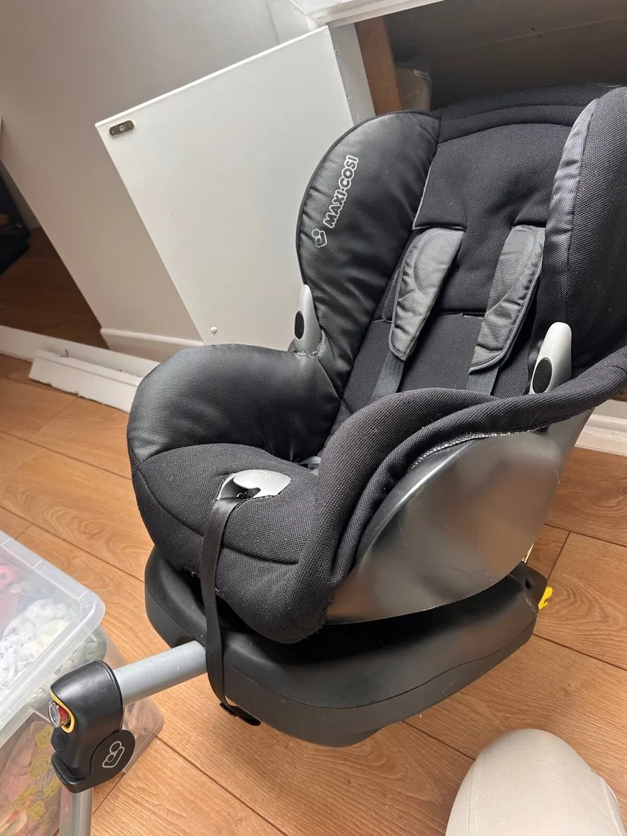 Maxi cosi infant car seat - Image 1