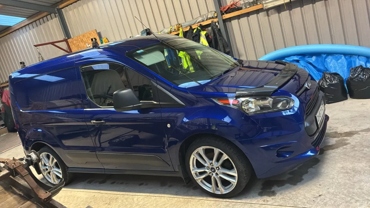 2018 Ford transit connect low mileage - Image 3