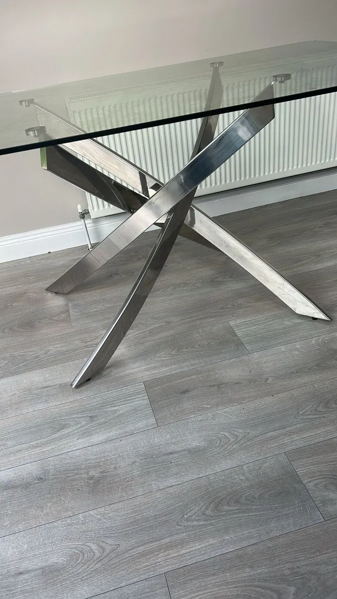 Glass Kitchen table - Image 3