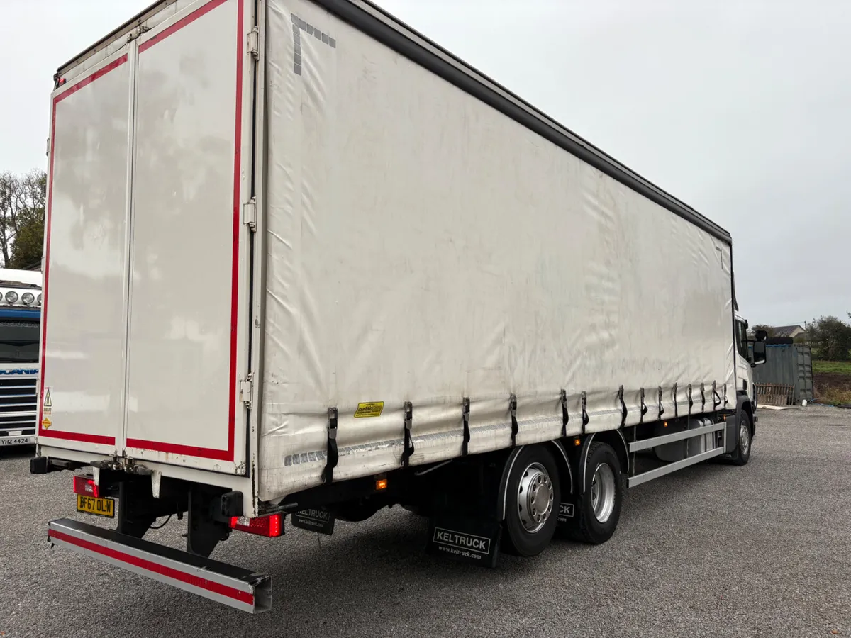 2017 Scania P320 6x2 32Ft Curtainsider - Image 4
