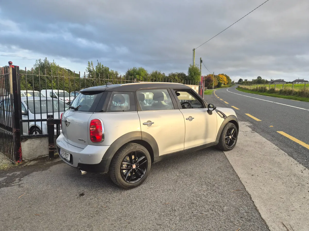 Mini Cooper 5 door  2012 - Image 4