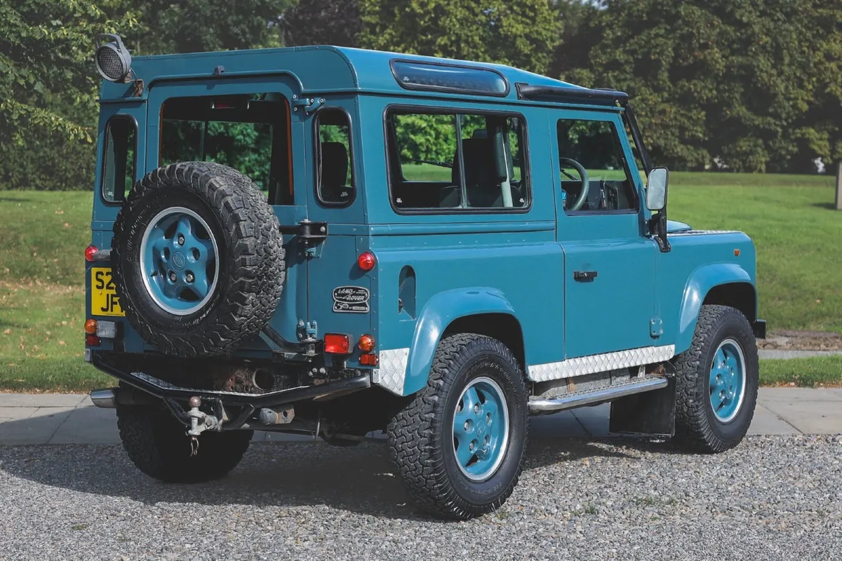 Land Rover Defender 1998 - Image 4