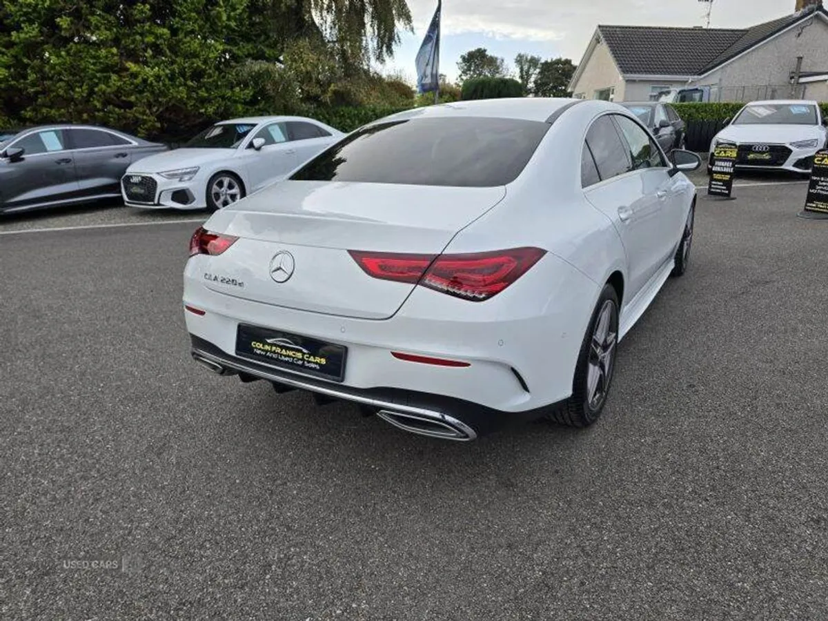 Mercedes-Benz CLA Coupe AMG Line Premium - Image 4