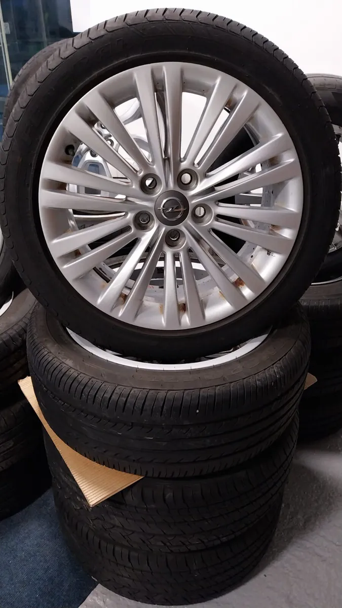 2014 Opel Insignia 18" Alloy Wheels Set 245/45R18 - Image 2