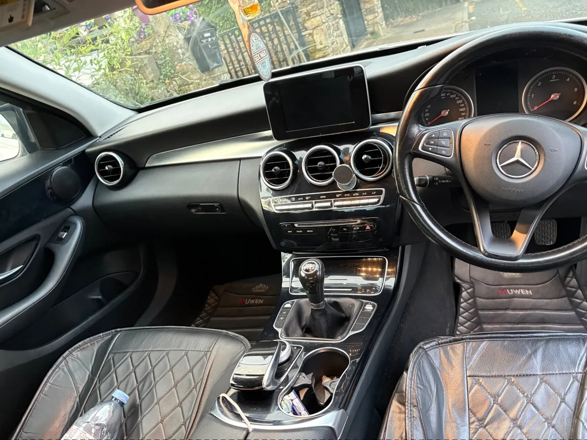 Mercedes-Benz C-Class 200 sport  2016 - Image 4