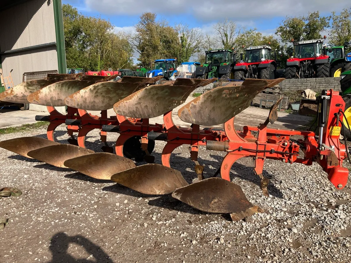 Gregoire Besson 5 furrow plough - Image 1