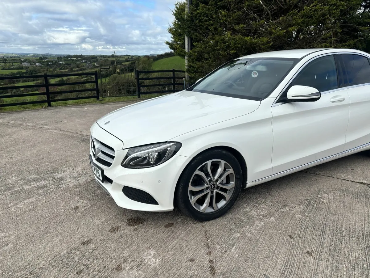 Mercedes-Benz C-Class 2018 - Image 3