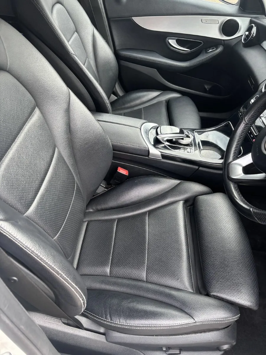 Mercedes-Benz C-Class 2018 - Image 4