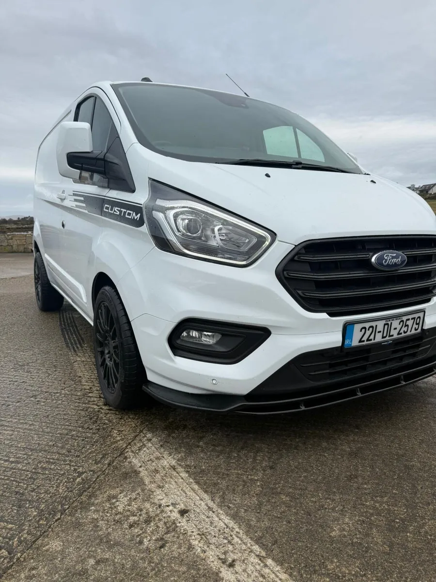2022 Ford Transit Custom - Image 1