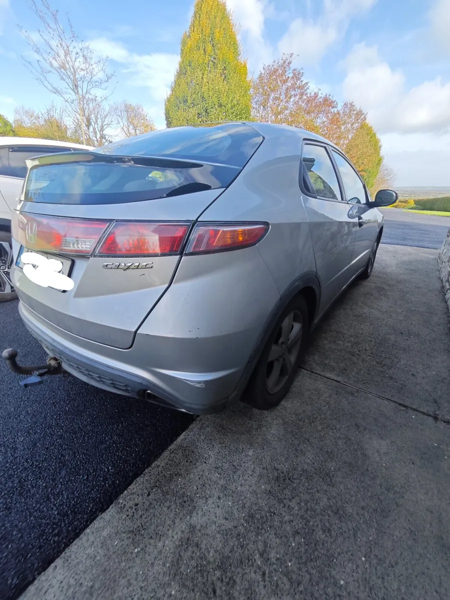 Honda civic 2009 2.2 diesel - Image 4