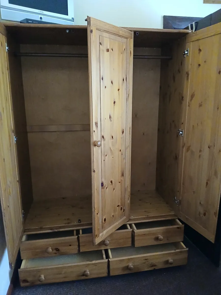 Pine wardrobe & lockers - Image 4
