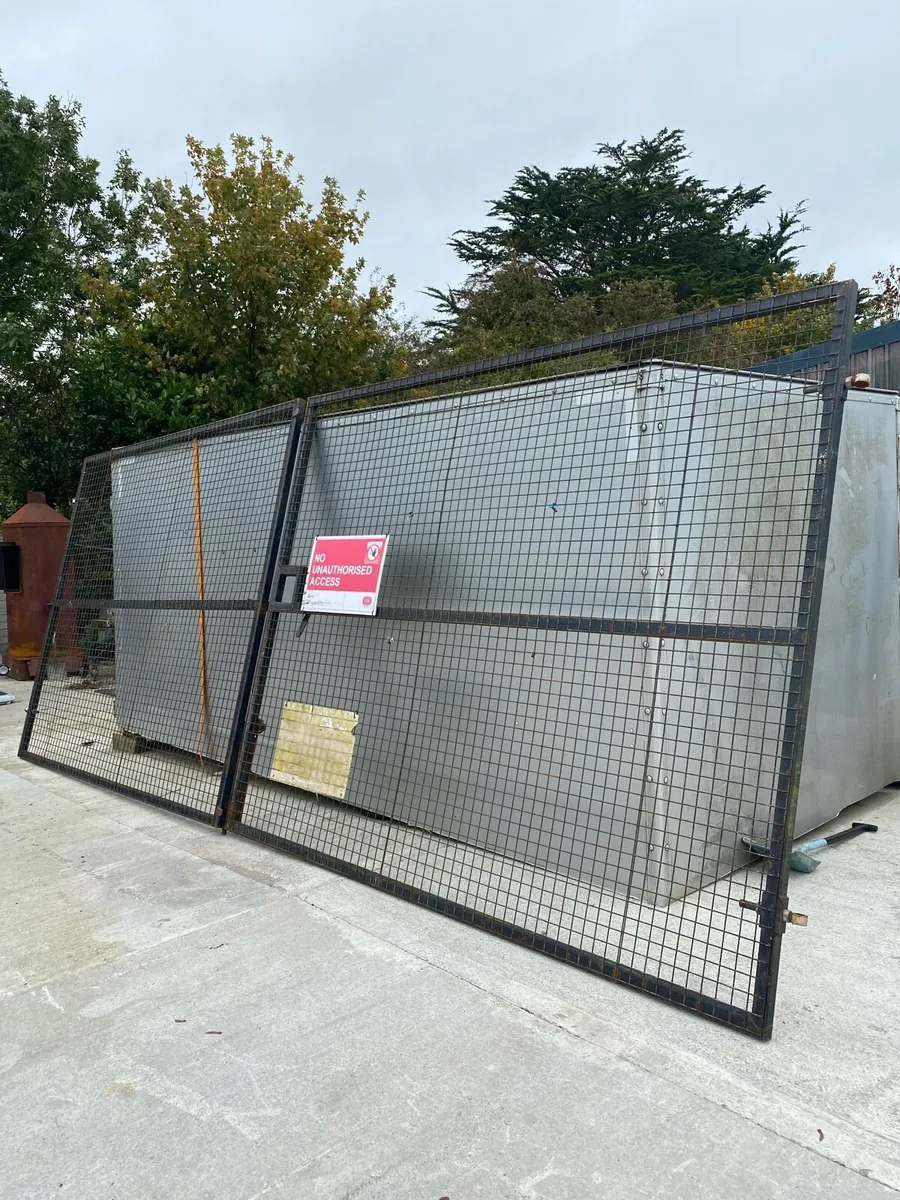 19ft8” gates - Image 3