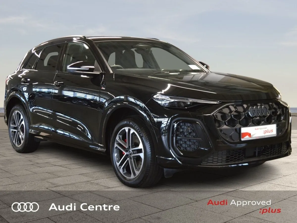 Audi Q5 40 Tfsi S Line 204PS - Image 1