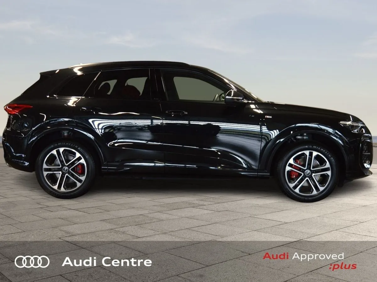 Audi Q5 40 Tfsi S Line 204PS - Image 4