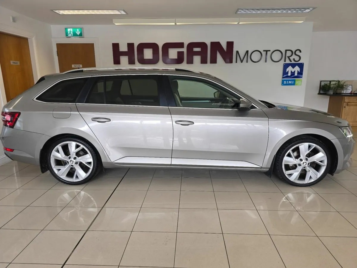 Skoda Superb Style 2.0TDi 150HP Combi - Image 3