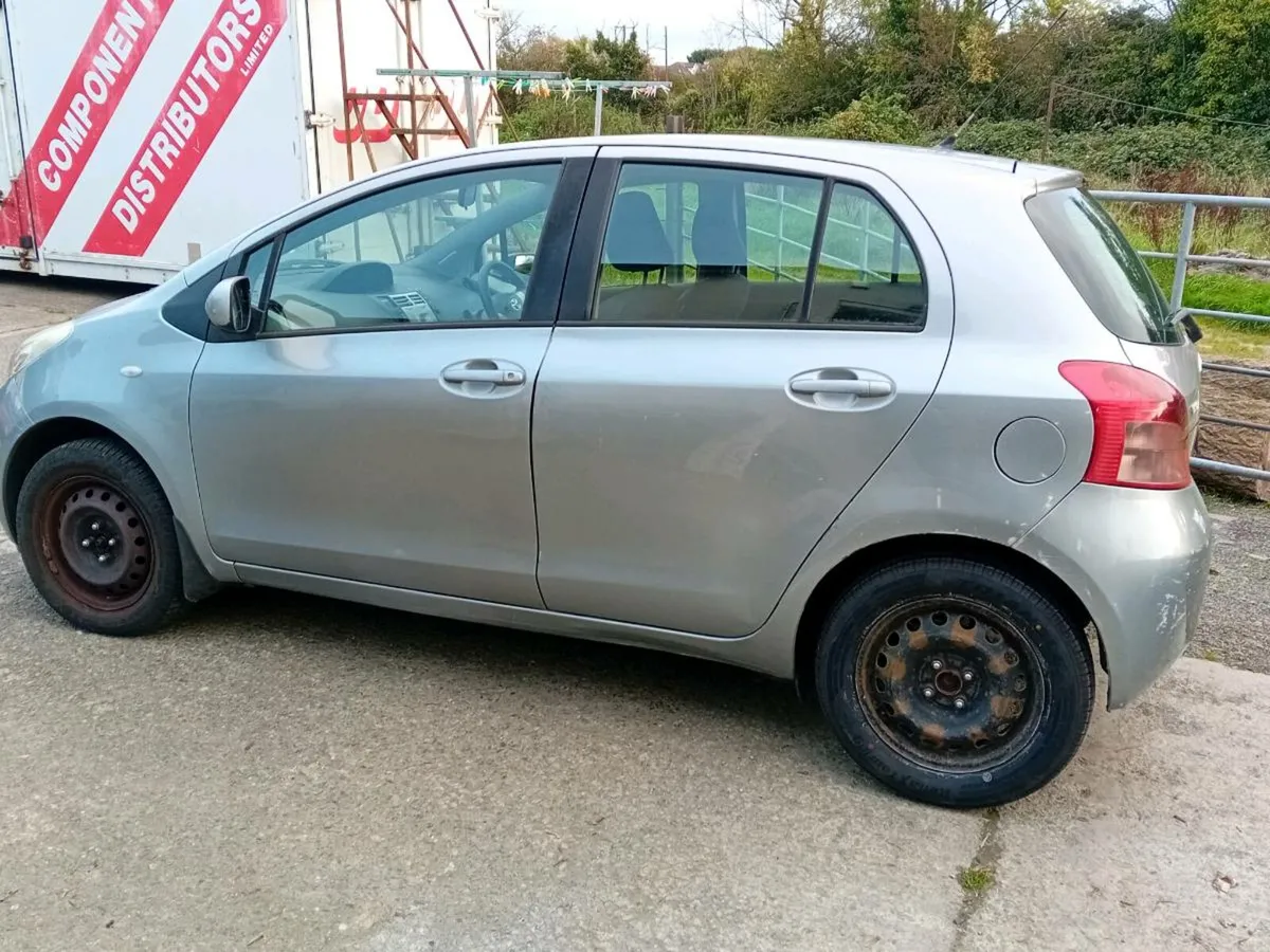 2007 toyota yaris - Image 2