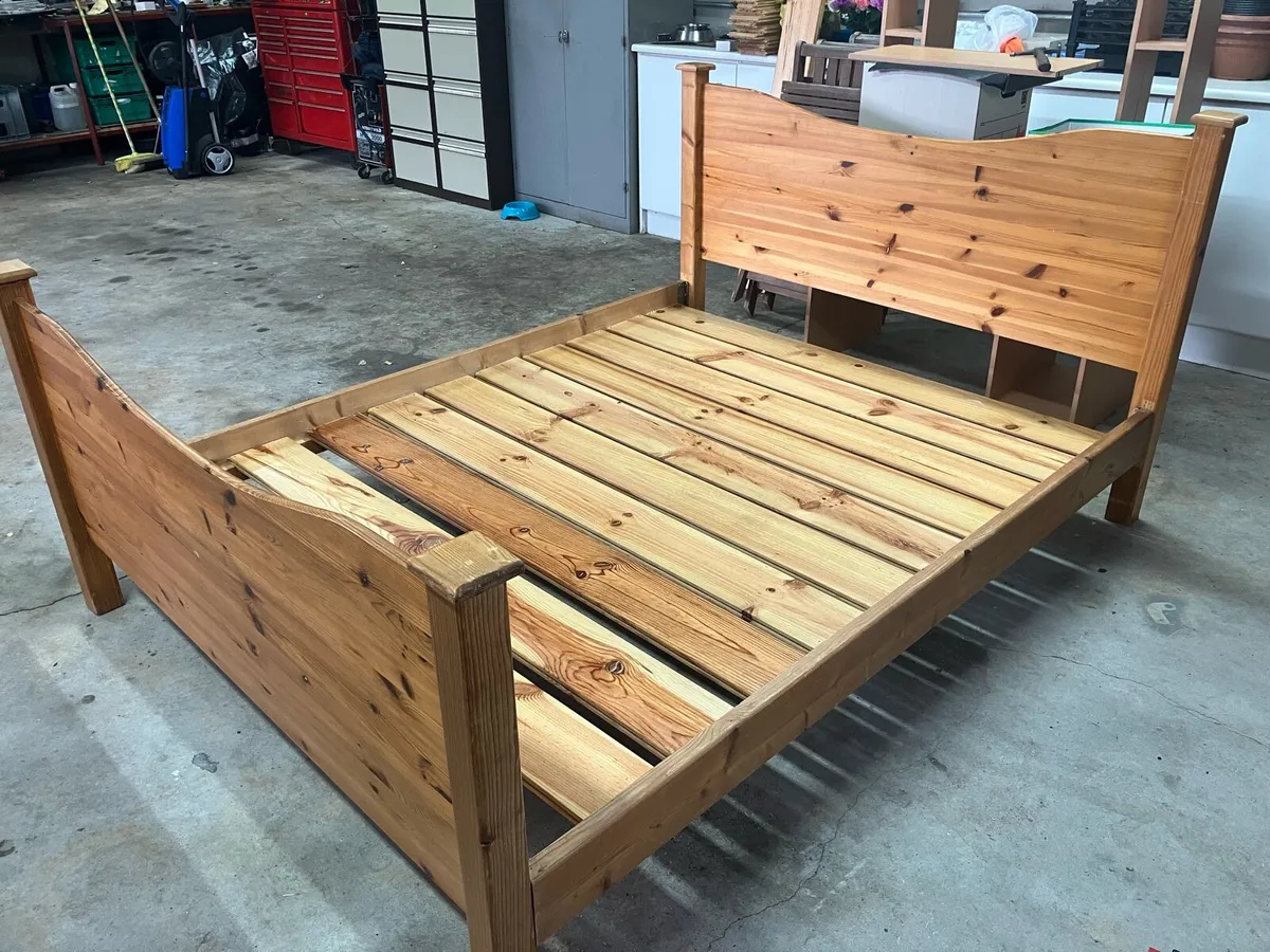 King size timber pine bed - Image 1