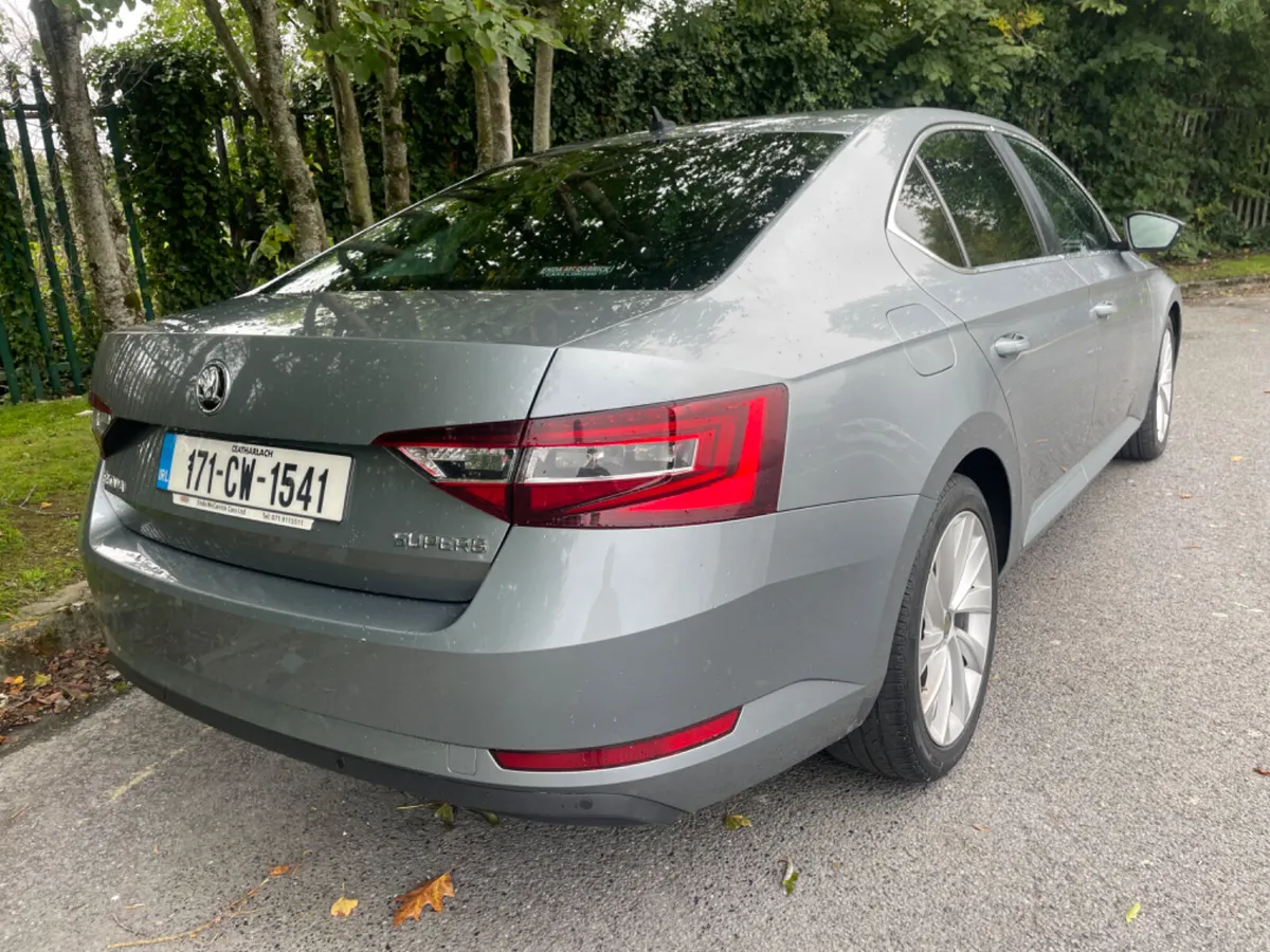 Skoda Superb 2017 Automatic - Image 3