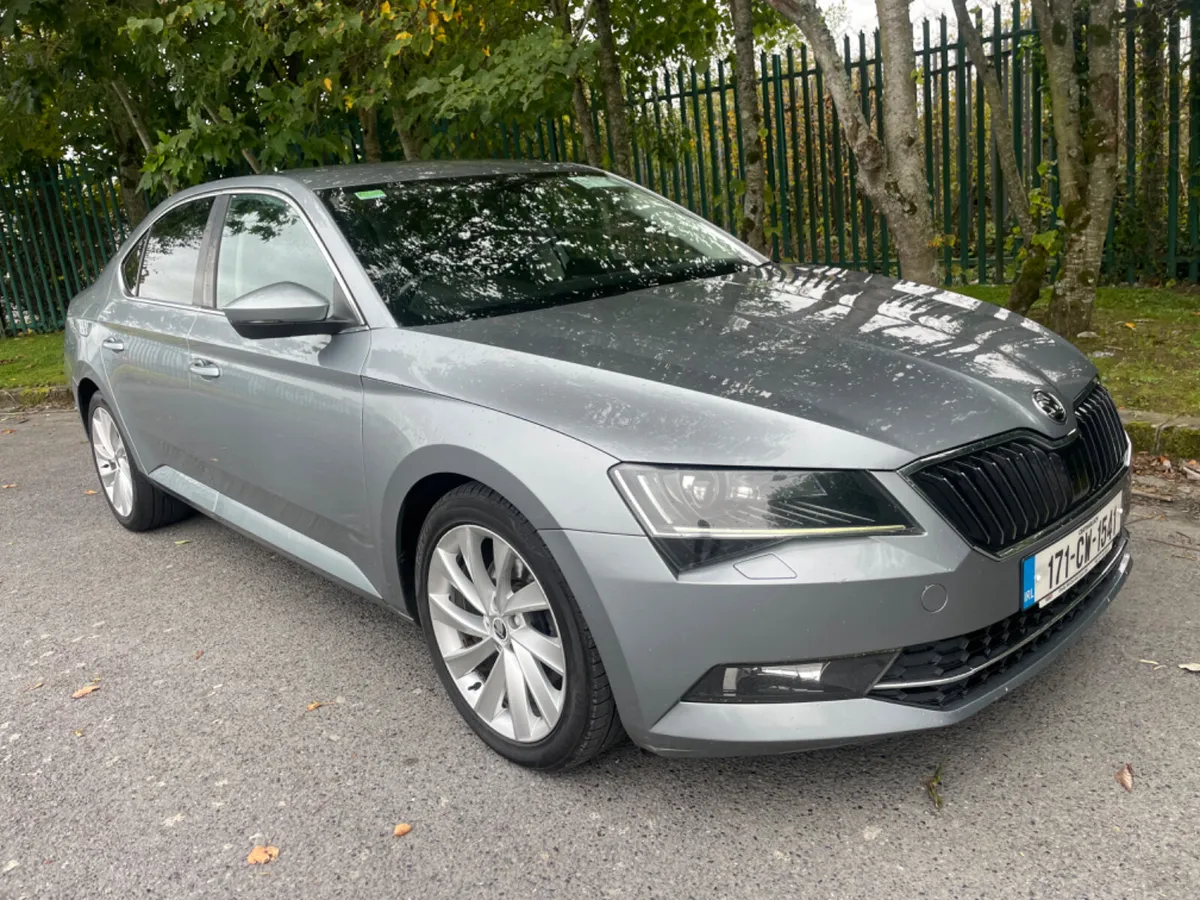 Skoda Superb 2017 Automatic - Image 2