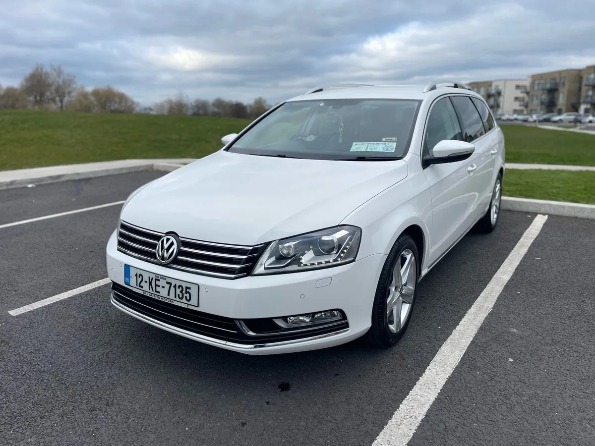 Volkswagen Passat Estate Automatic - Image 2