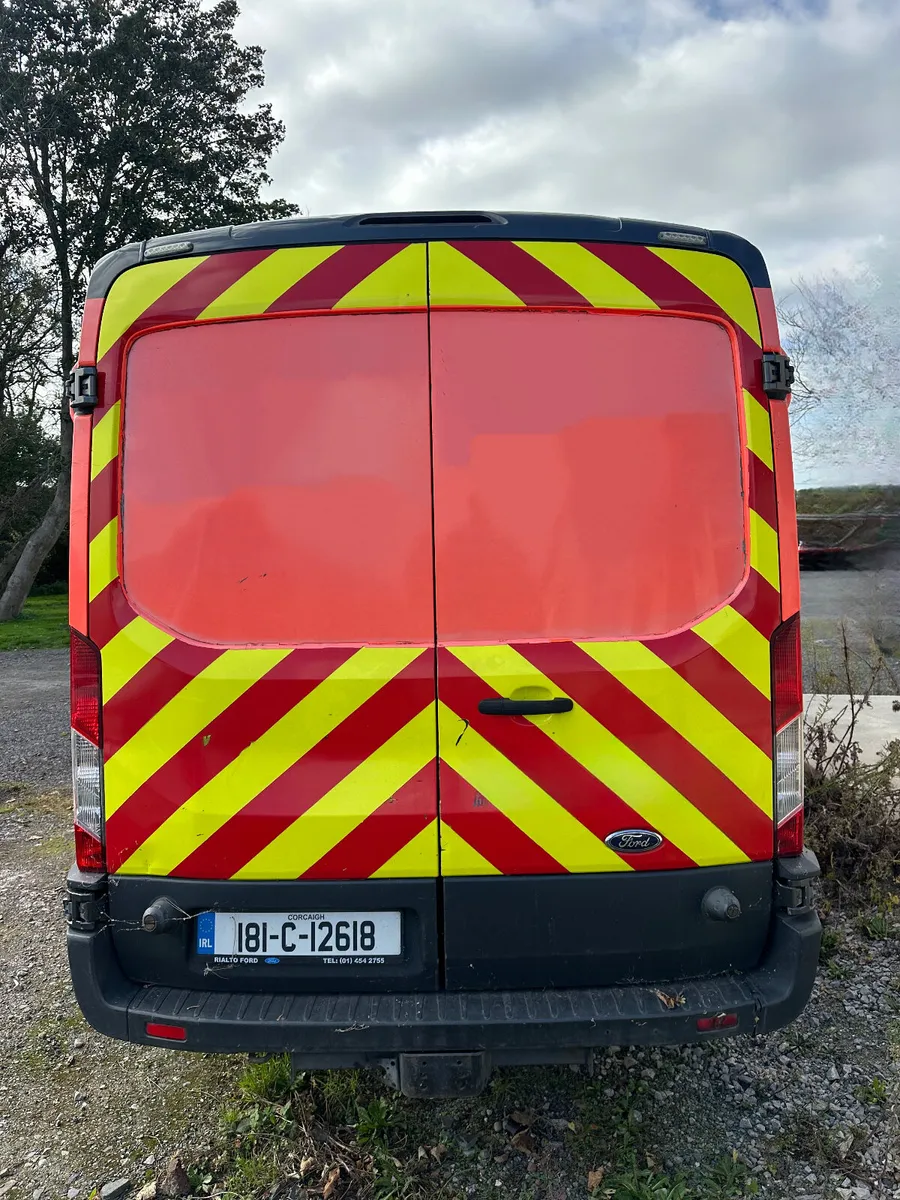 Ford Transit 2018 Metallic Grey - Image 4
