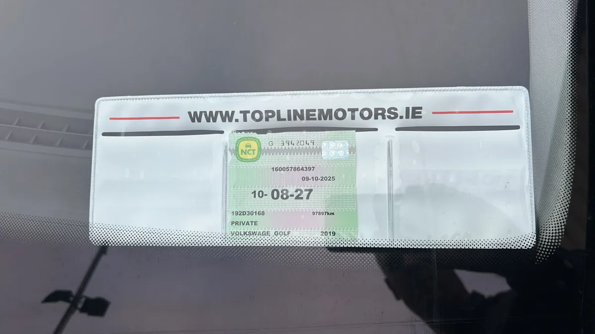 Volkswagen Golf ==VIRTUAL COCKPIT//REVERSING CAMER - Image 2